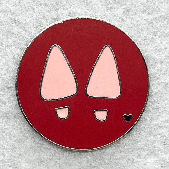 🔮 5/$25‎ Disney Minnie Mouse Footprint Pin - Picture 1 of 2